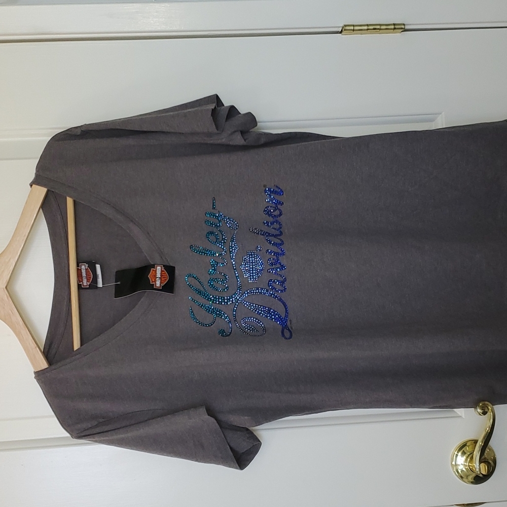 Women's gray Harley Davison T-shirt with rhinestones